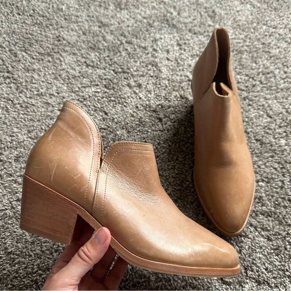 Nisolo Leather Elegant Tan Ankle Boots